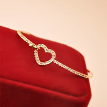 Load image into Gallery viewer, Romantic Heart Crystal Charm Bracelet