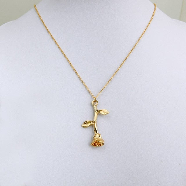 Rose Shape Pendant Necklace
