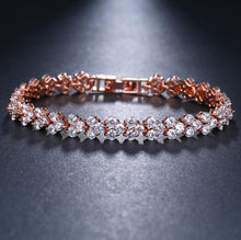 Load image into Gallery viewer, Roman Chain Bracelet