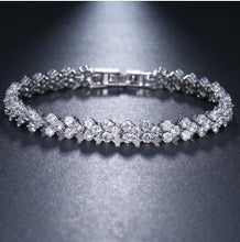 Load image into Gallery viewer, Roman Chain Bracelet