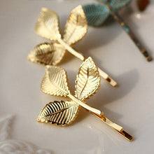 Load image into Gallery viewer, Metal Leaf Hair Clip