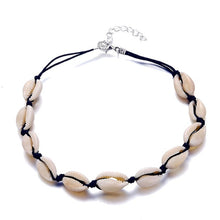 Load image into Gallery viewer, Seashell Choker Necklace