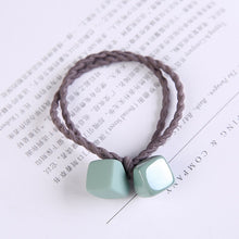 Load image into Gallery viewer, Woman Square Hair Ties