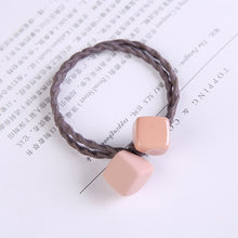 Load image into Gallery viewer, Woman Square Hair Ties