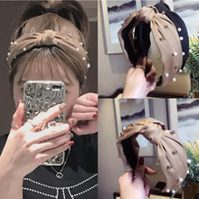 Load image into Gallery viewer, Knotted Center Hairband