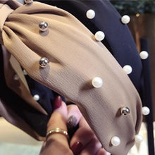 Load image into Gallery viewer, Knotted Center Hairband