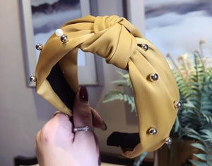 Knotted Center Hairband