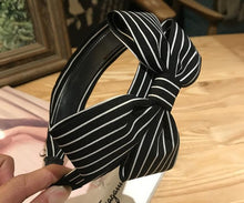 Load image into Gallery viewer, Women Fashion Satin Headband