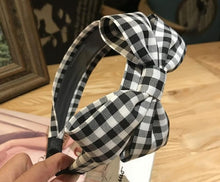 Load image into Gallery viewer, Women Fashion Satin Headband